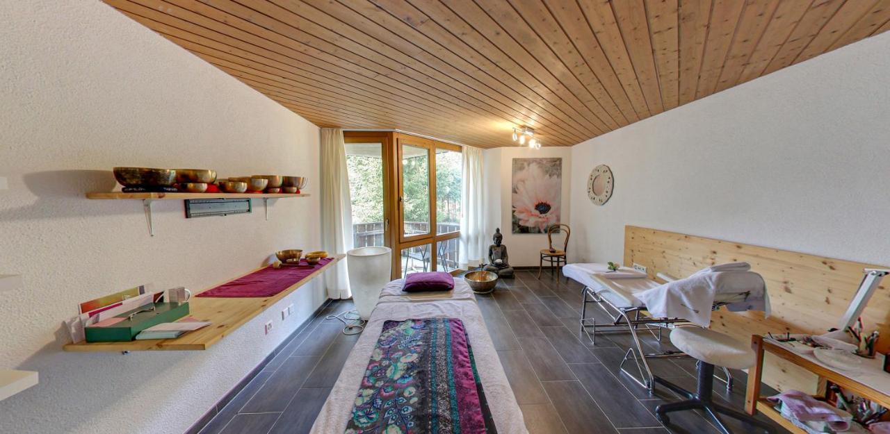 Catrina Hotel Disentis Exteriör bild