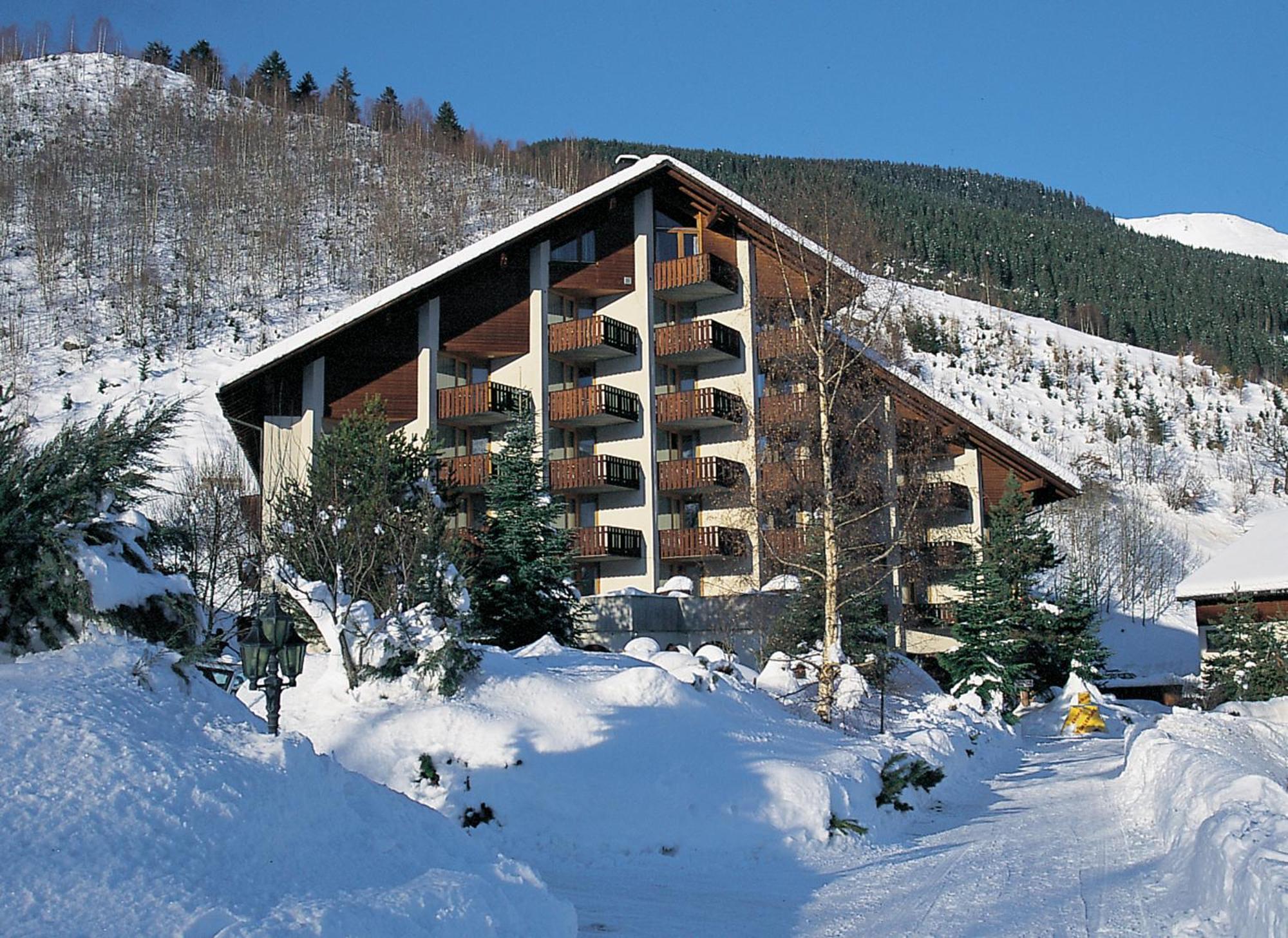 Catrina Hotel Disentis Exteriör bild