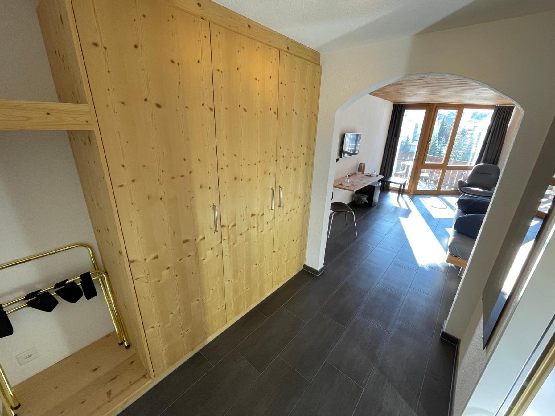 Catrina Hotel Disentis Rum bild