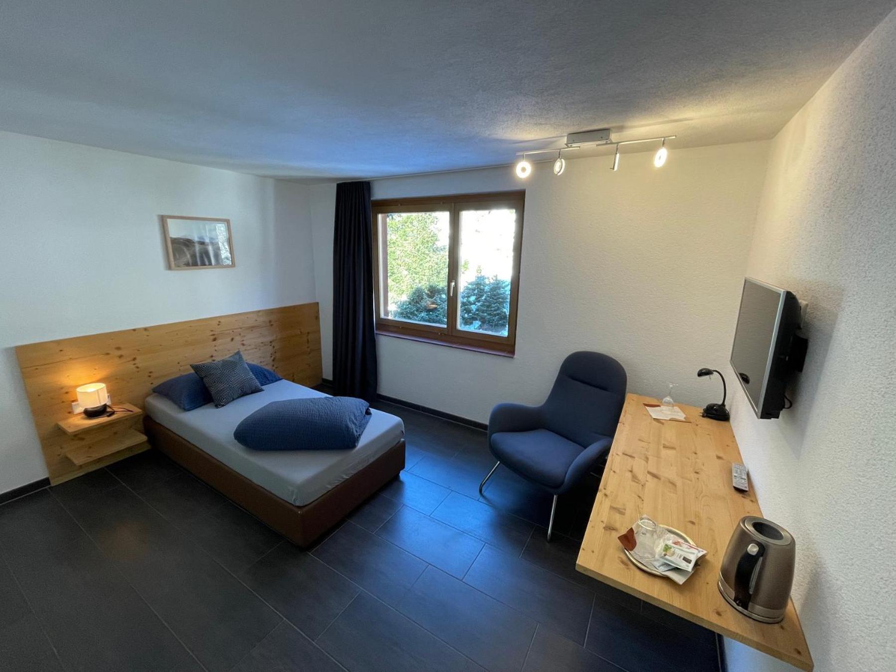 Catrina Hotel Disentis Rum bild